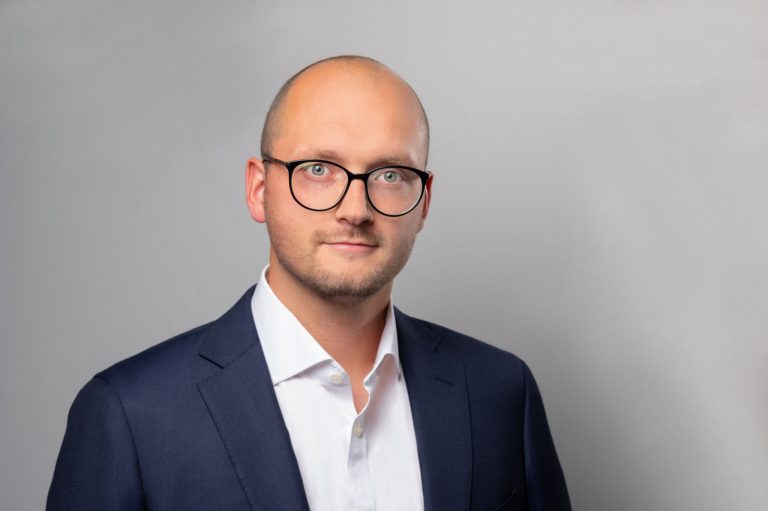 Mario Schneider